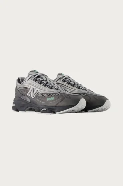 New Balance 1000 - Black/Dark Silver Metallic/Lime Leaf< Footwear
