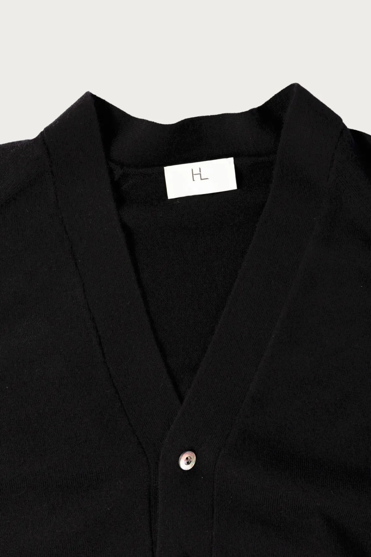 Herill Cashmere Cardigan - Black< Sweaters