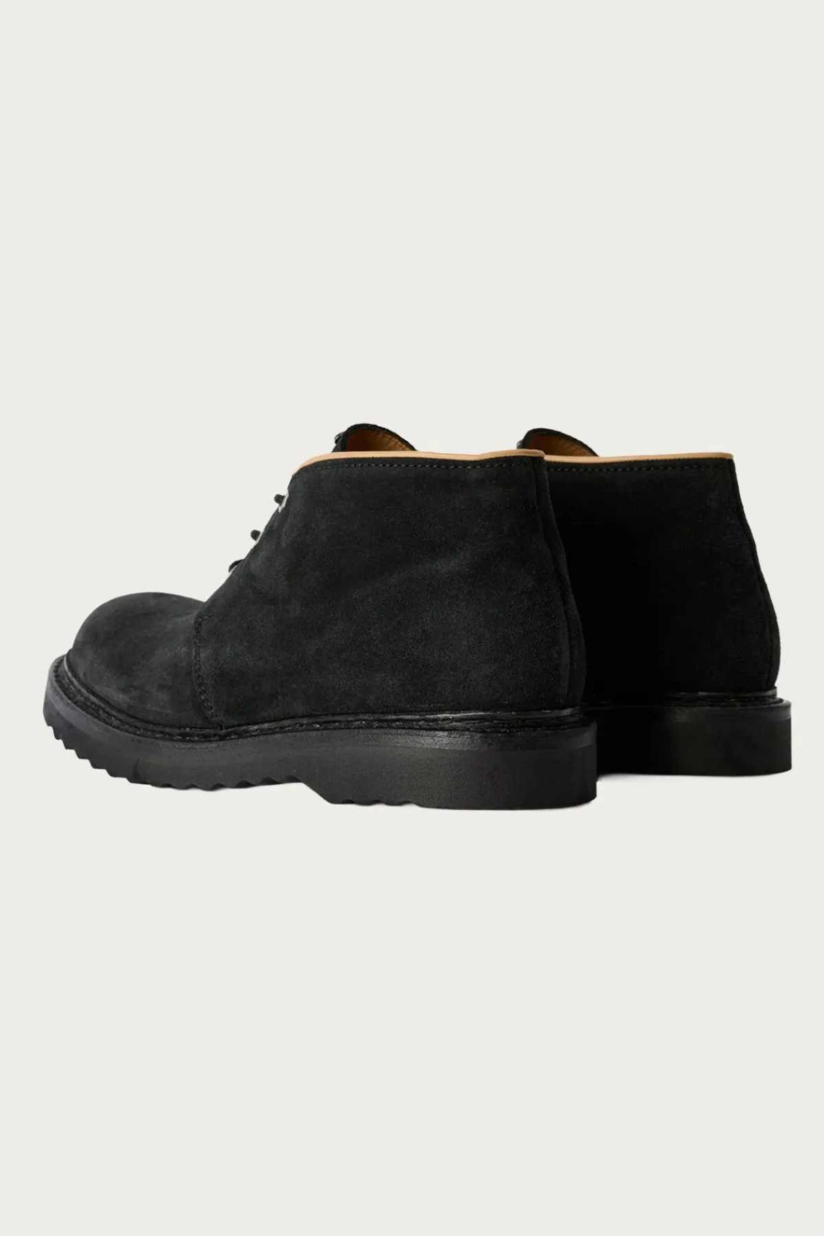 Our Legacy Chukka Boot - Dim Black Velour Suede< Footwear