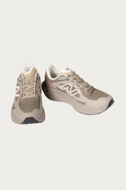 New Balance FF Trainer - Arid Stone/Earth Shadow< Footwear