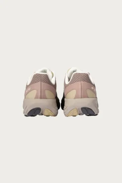 New Balance FF Trainer - Arid Stone/Earth Shadow< Footwear