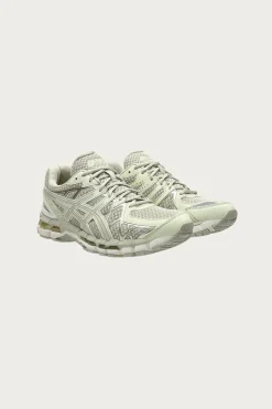 ASICS Gel-Kayano 20 - Fossil/Cream< Footwear