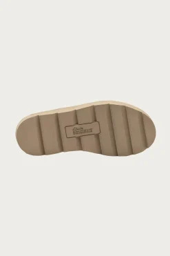 Clarks Meare Walla - Smoke Grey Suede< Footwear