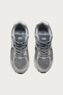 New Balance 2002R - Steel/Lead/Orca< Footwear