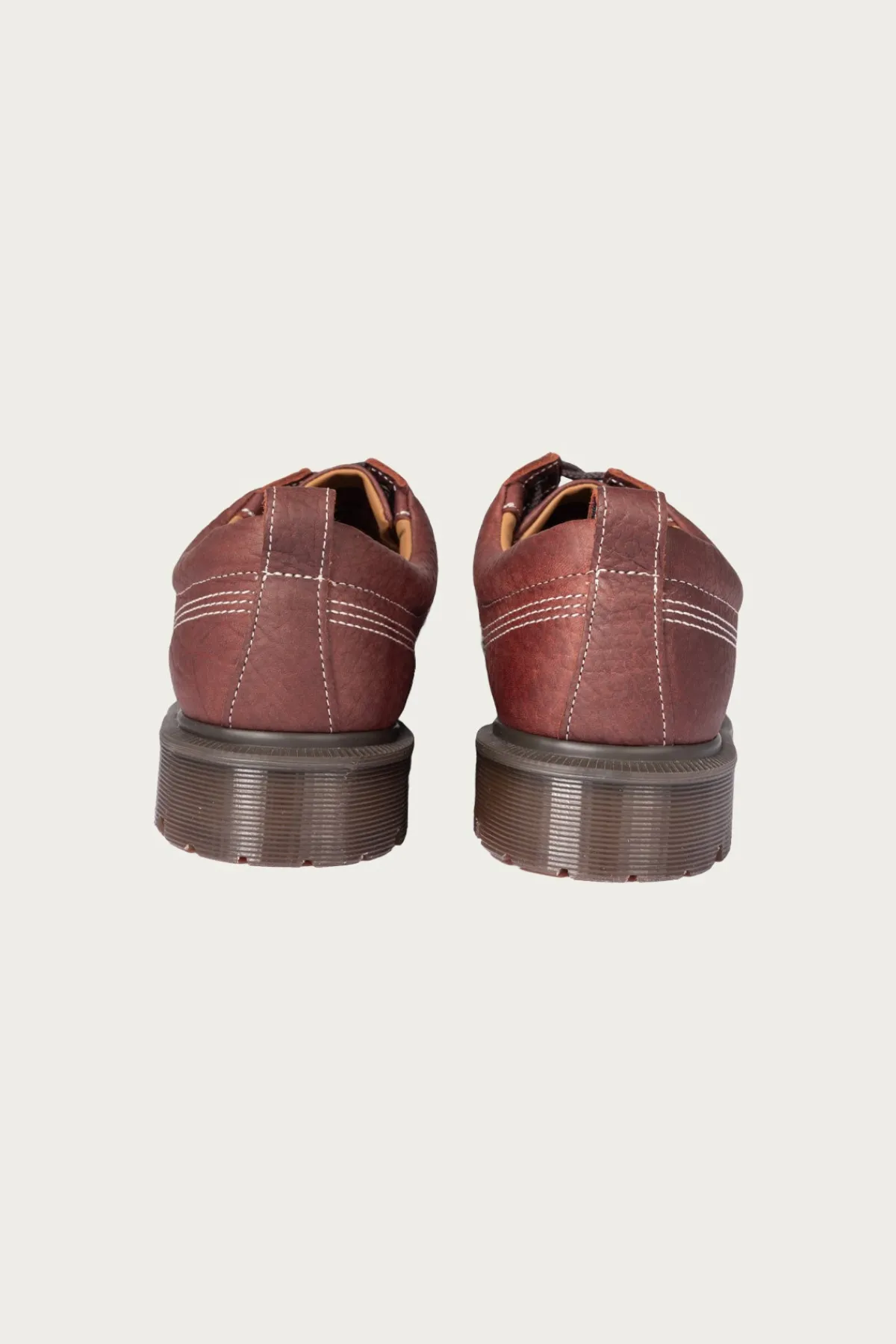 Dr. Martens Russet Red Wild Grain Lowell - Russet Wild< Footwear