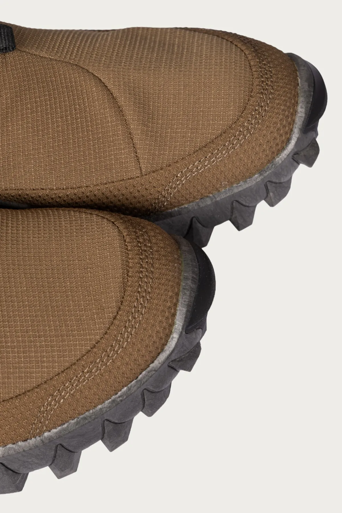 Salomon Advanced Snowclog Mid - Black/Coyote Brown/Black< Footwear