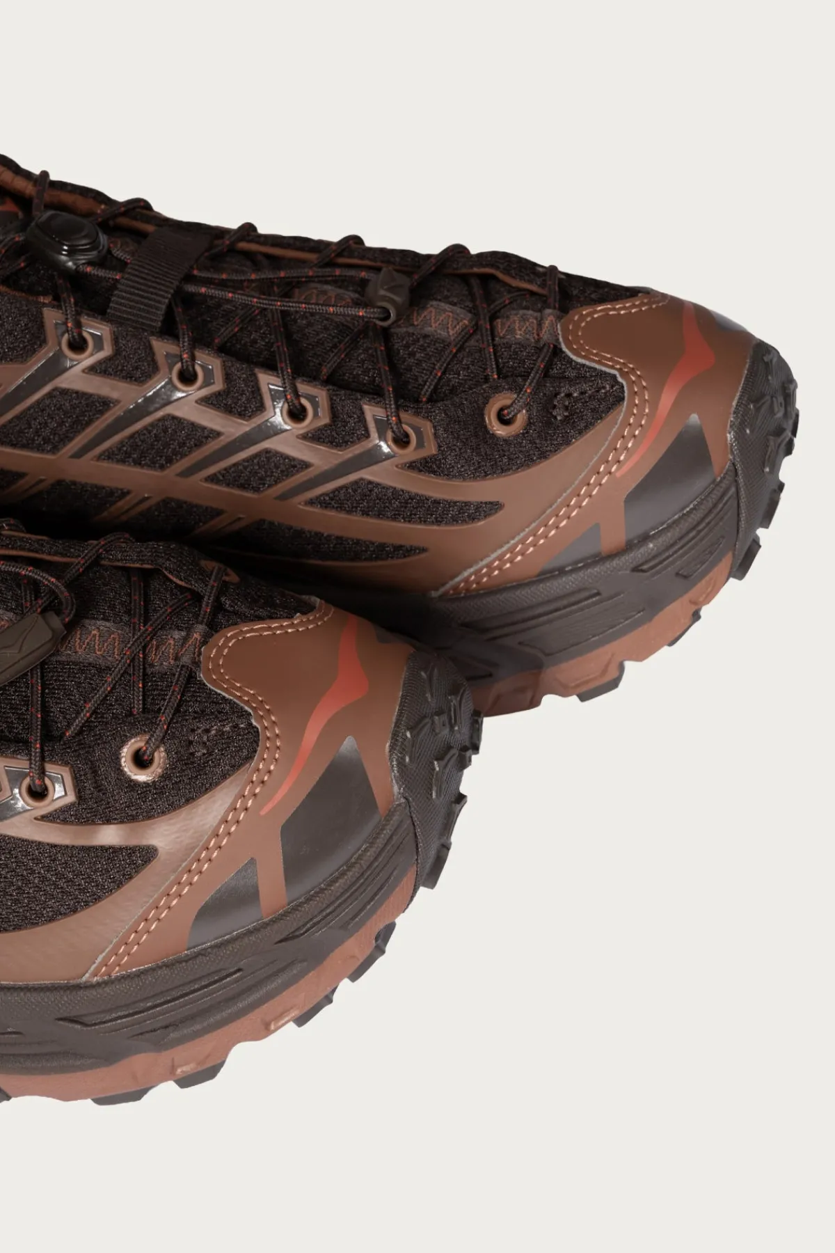 HOKA U Mafate Three2 - Cast Iron/Mineral Brown< Footwear